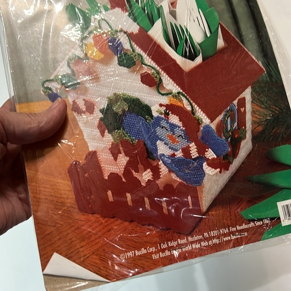 Bucilla Christmas Birdhouse Basket Kit - Picture 6 of 6